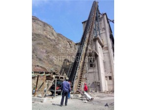 大傾角皮帶輸送機(jī)(大傾角輸送機(jī)) 大傾角皮帶輸送機(jī)(大傾角輸送機(jī))